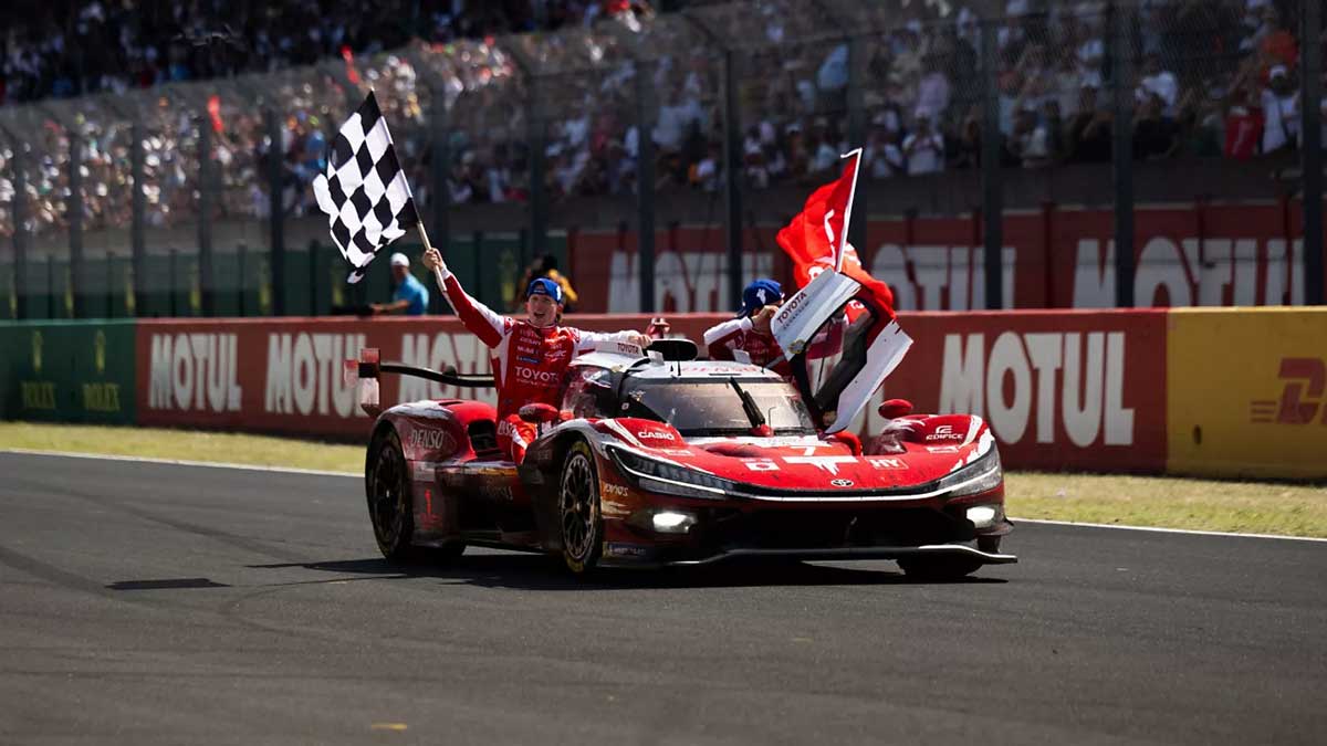 Toyota: Von Le Mans auf die Straße. Toyota: Von Le Mans auf die Straße.