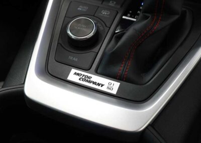 50 Jahre Motor Company - Toyota RAV4 Plug-in Hybrid Jubiläumsmodell Details
