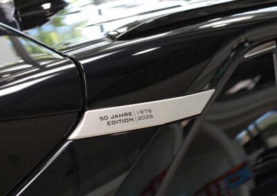 50 Jahre Motor Company - Toyota RAV4 Plug-in Hybrid Jubiläumsmodell Details